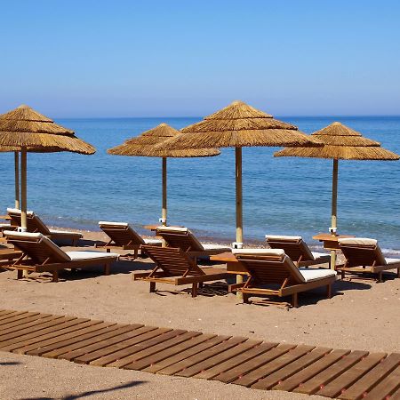 Messina Resort Hotel Kyparissia Esterno foto