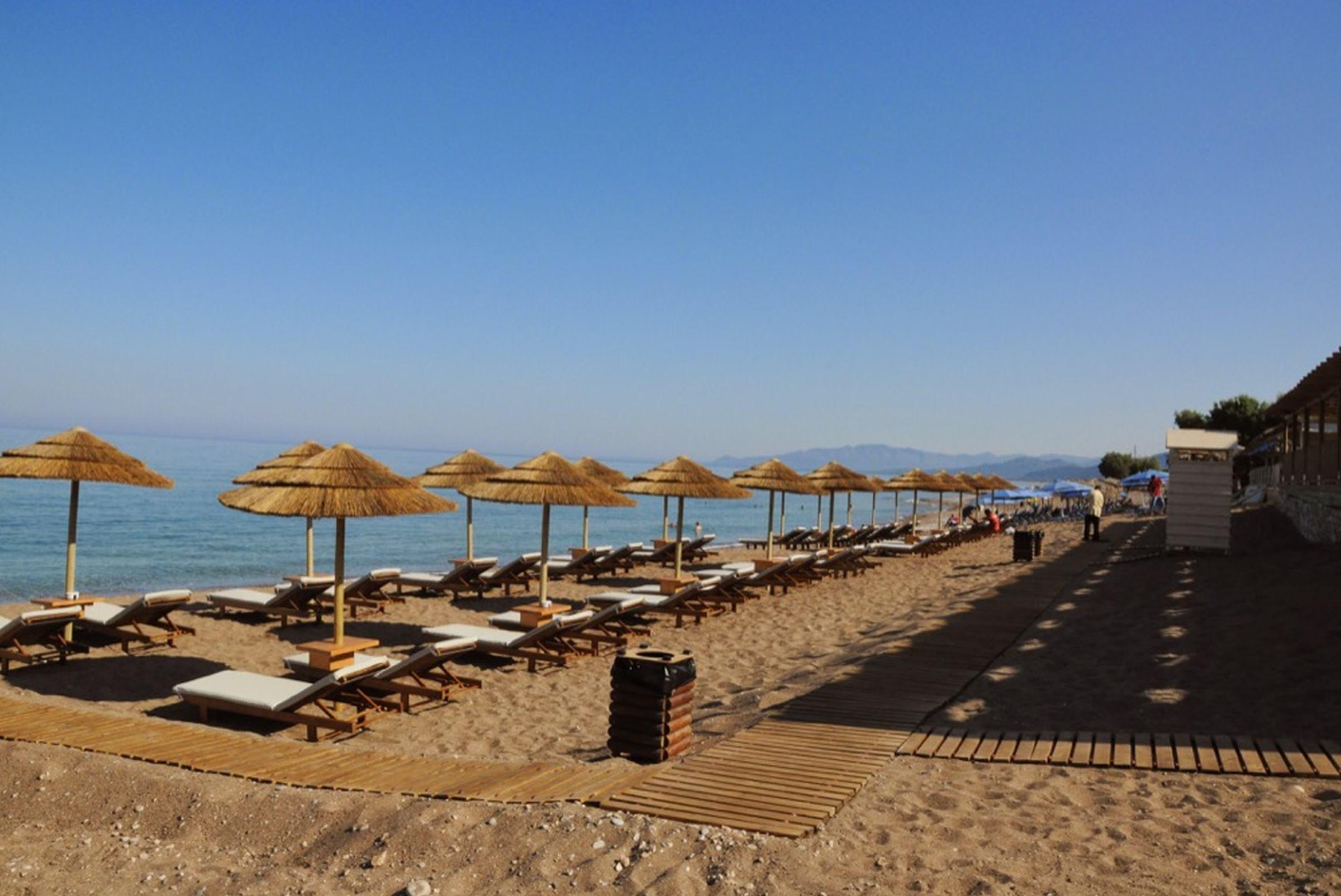 Messina Resort Hotel Kyparissia Esterno foto