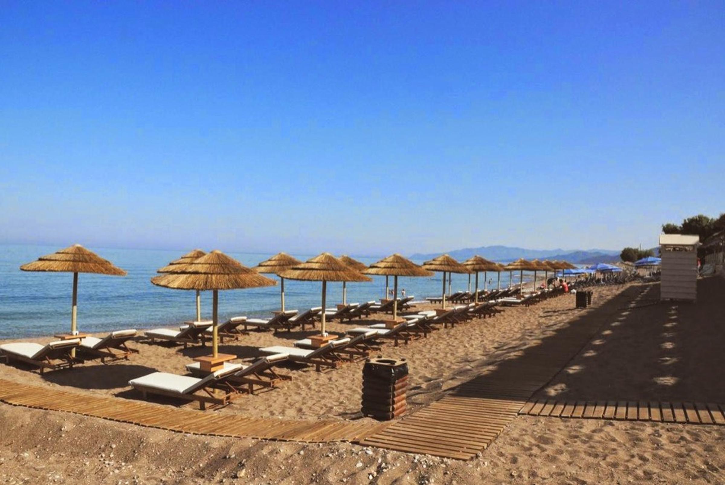 Messina Resort Hotel Kyparissia Esterno foto