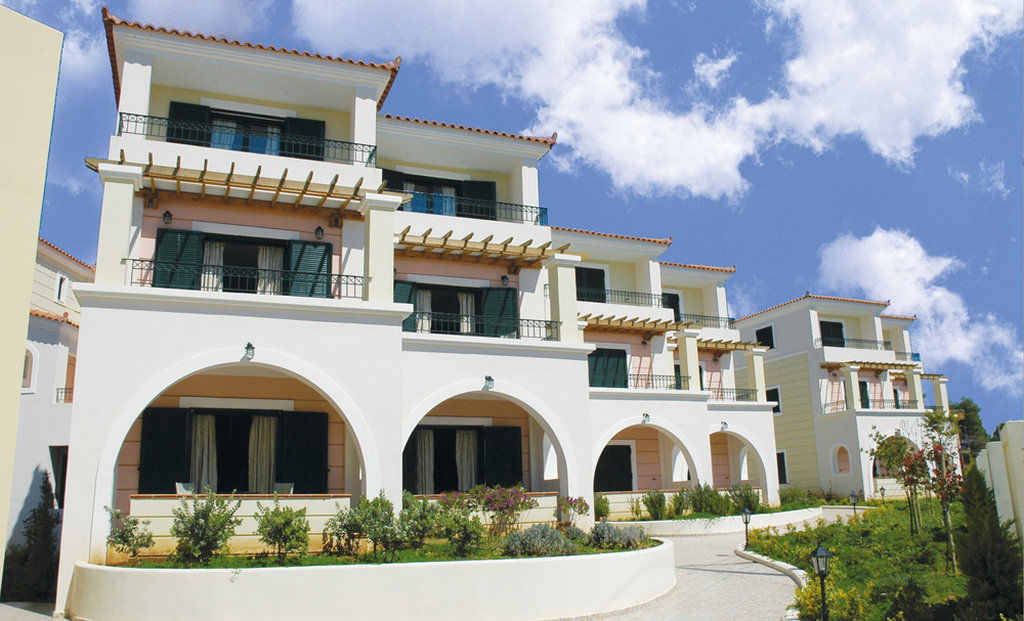 Messina Resort Hotel Kyparissia Esterno foto