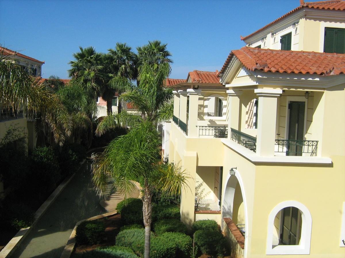 Messina Resort Hotel Kyparissia Esterno foto