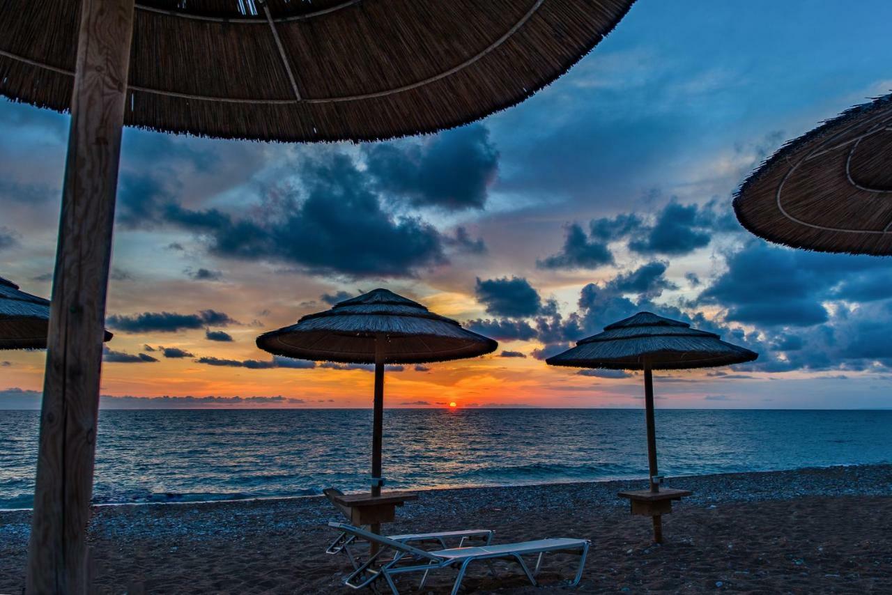 Messina Resort Hotel Kyparissia Esterno foto