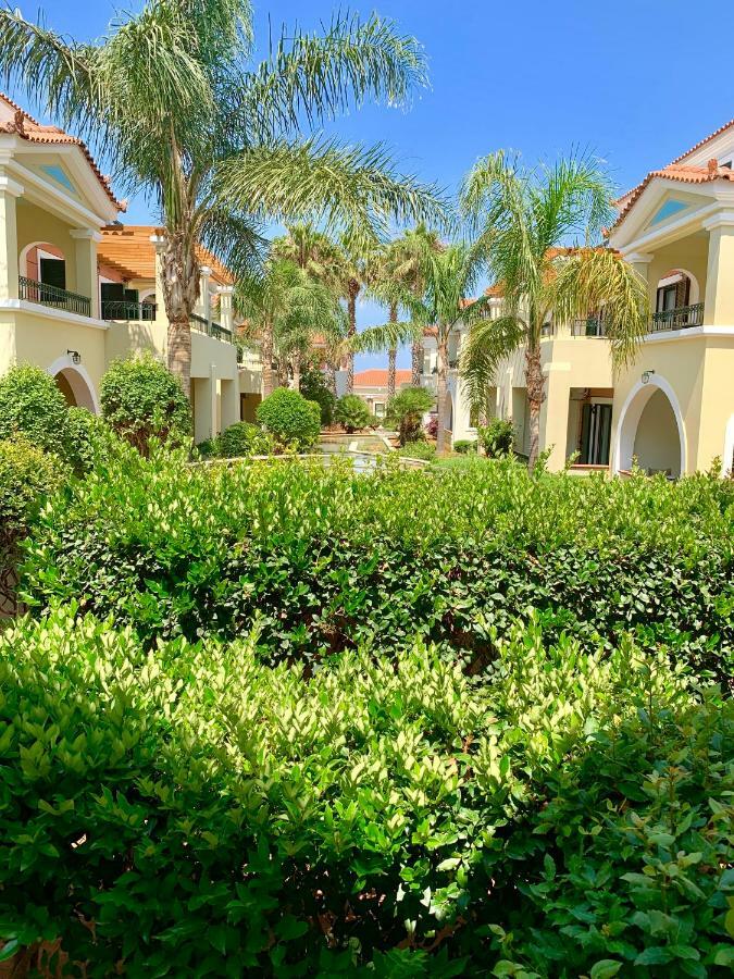 Messina Resort Hotel Kyparissia Esterno foto
