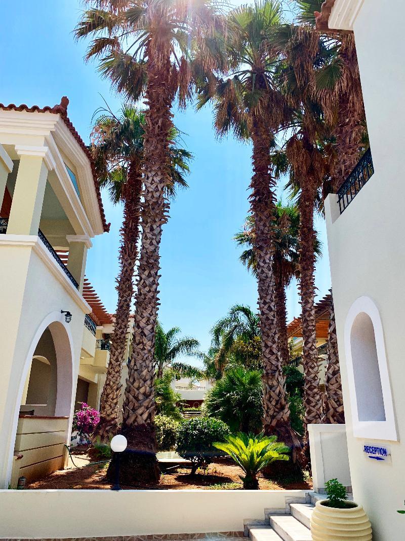 Messina Resort Hotel Kyparissia Esterno foto