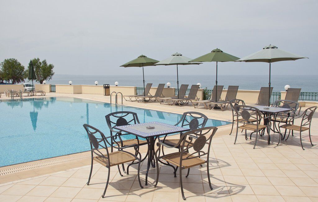 Messina Resort Hotel Kyparissia Esterno foto